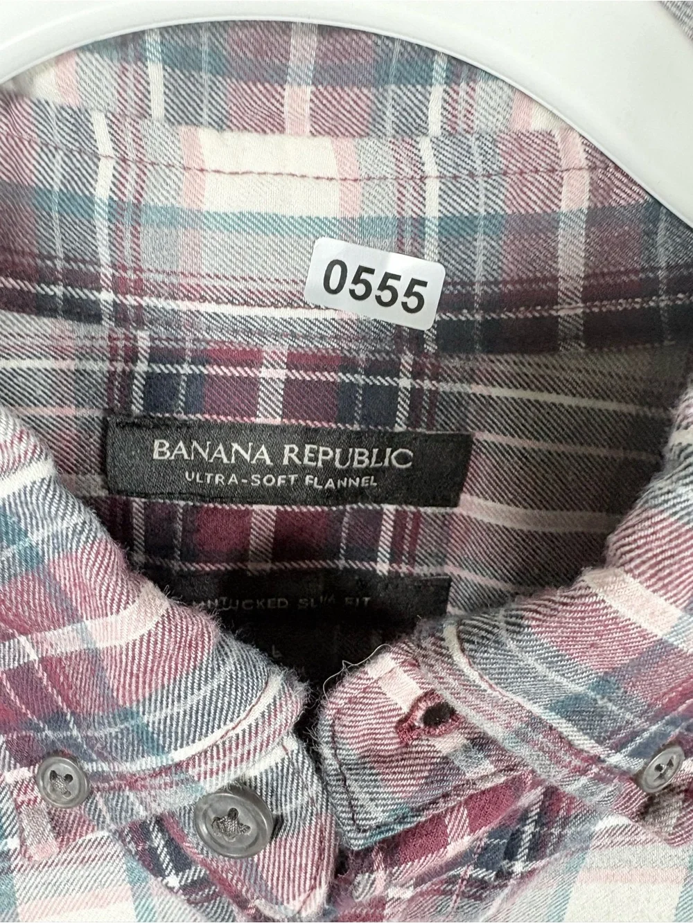 Banana Republic Men’s Plaid Button-Up Flannel in Burgundy and White 0555